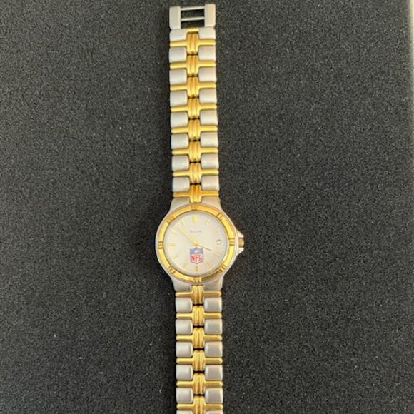 BULOVA | NFL Superbowl Men's two-tone watch-NEW Battery - Picture 3 of 16
